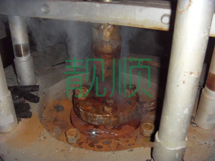 高加進口三通閥盤根泄漏堵漏